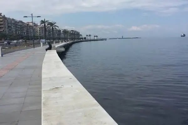 Karantina Tramvay Durağı - Resim 6