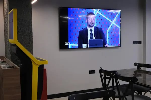 Poseidon Sports Bar - Resim 8