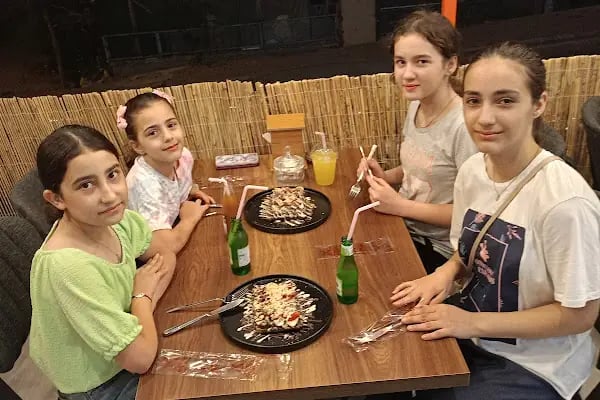 Magic Waffle Cafe - Resim 11
