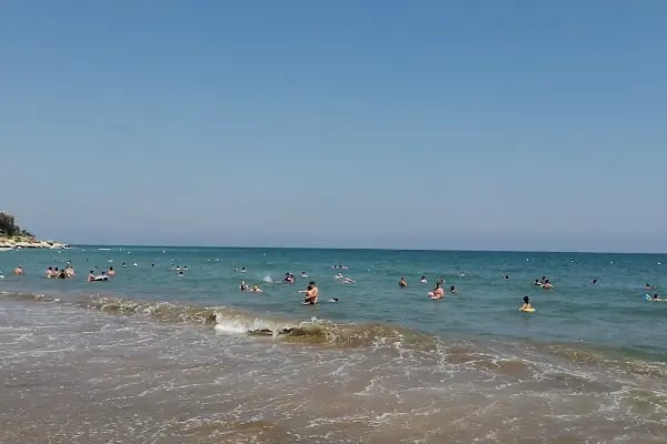 Yemiş Kumu Plajı - Resim 1