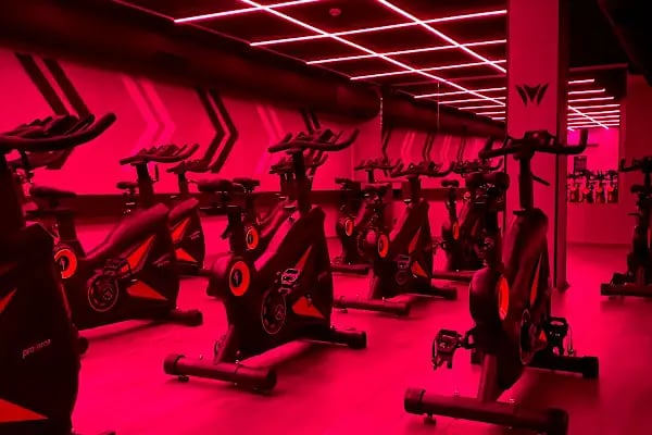 Tom's Gym Fitness Center - Resim 10