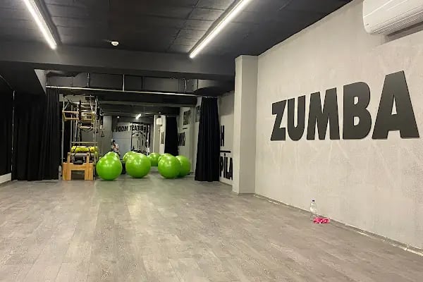 Tom's Gym Fitness Center - Resim 13