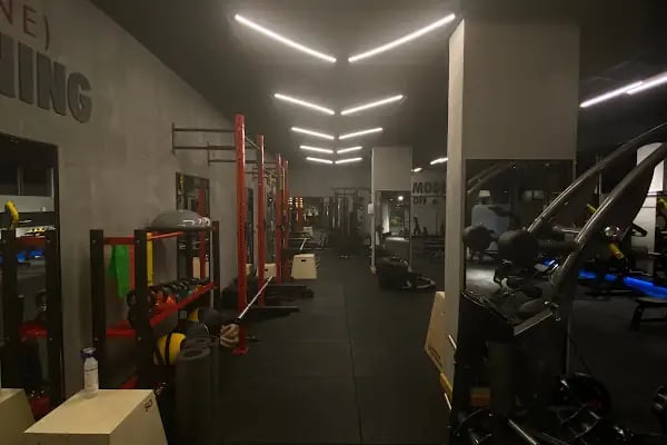 Tom's Gym Fitness Center - Resim 16