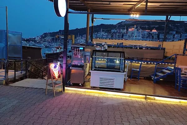 Kafe MAVİ BEYAZ - Resim 2