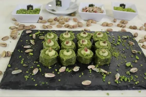 Karagöz Baklavaları Aliağa - Resim 9