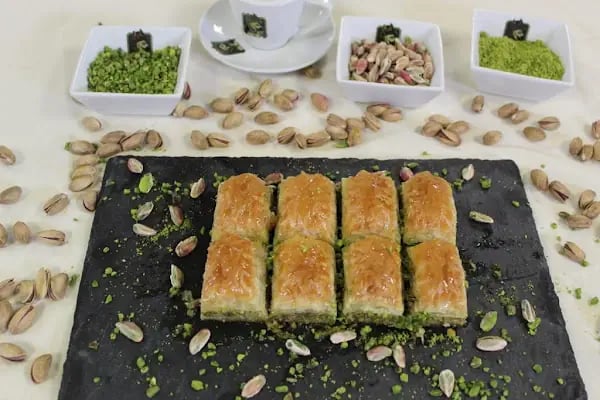 Karagöz Baklavaları Aliağa - Resim 11