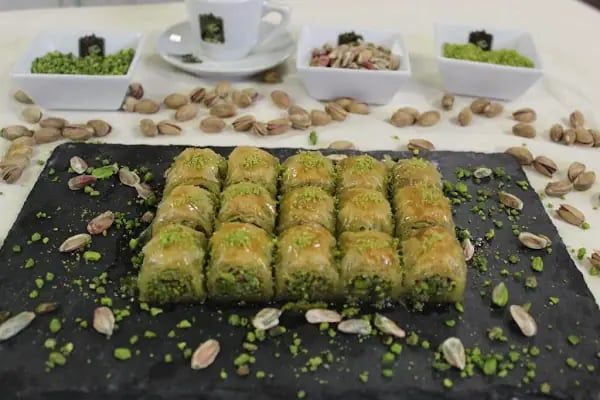 Karagöz Baklavaları Aliağa - Resim 12
