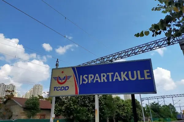İspartakule Tren İstasyonu - Resim 18