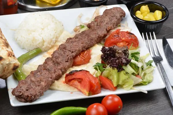 Kılıçoğlu Pasta Cafe &amp; Baklava Fırını - Resim 15