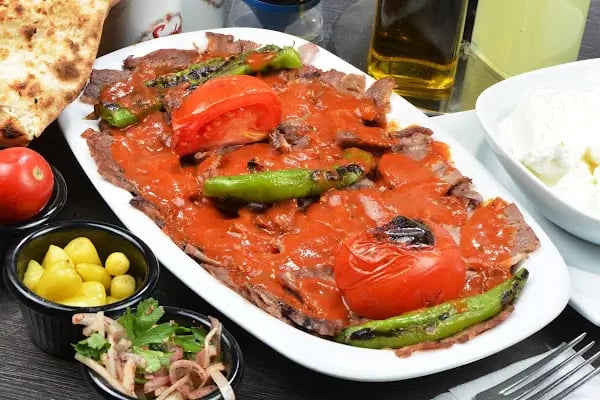 Kılıçoğlu Pasta Cafe &amp; Baklava Fırını - Resim 4
