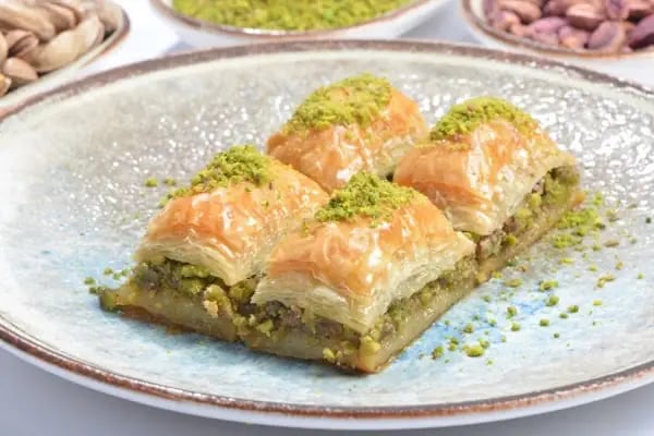 Kılıçoğlu Pasta Cafe &amp; Baklava Fırını - Resim 10