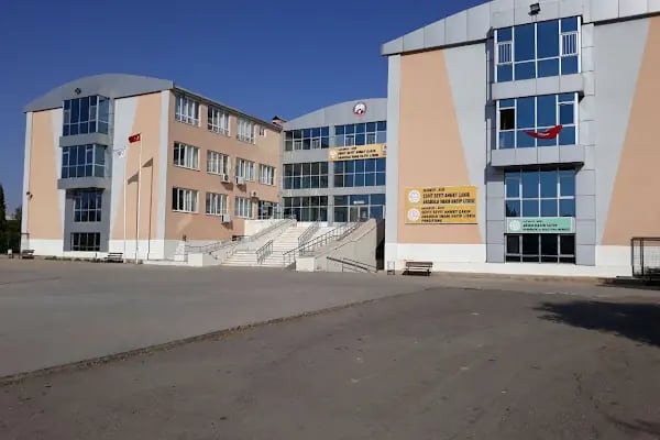 Şehit Seyyit Ahmet Çakır Anadolu İmam Hatip Lisesi - Resim 4