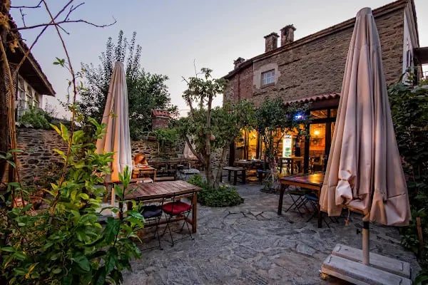 Birgi Otel Saliha hanım Taş Konak - Resim 5
