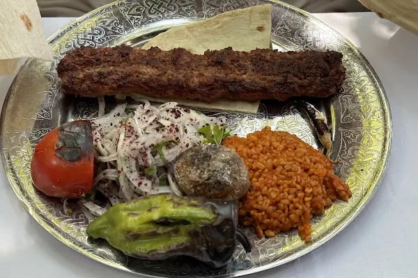 Garson Şükrü Aile Restaurant - Resim 13