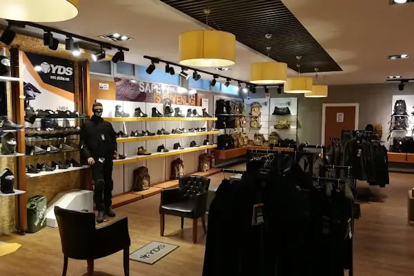 YDS Fabrika Satış Mağazası - Resim 11