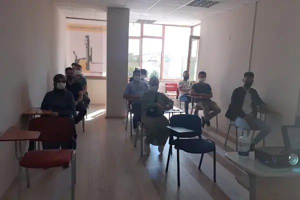 SÖNMEZ AKADEMİ İŞ MAKİNALARI OPERATÖRLÜK KURSU - Resim 3