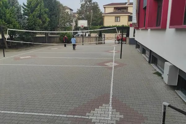 Devrim Kosova Okulları Merkez Kampüs - Resim 3