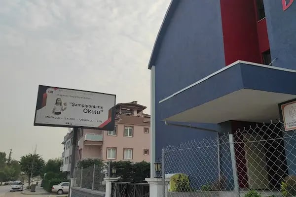 Devrim Kosova Okulları Merkez Kampüs - Resim 1