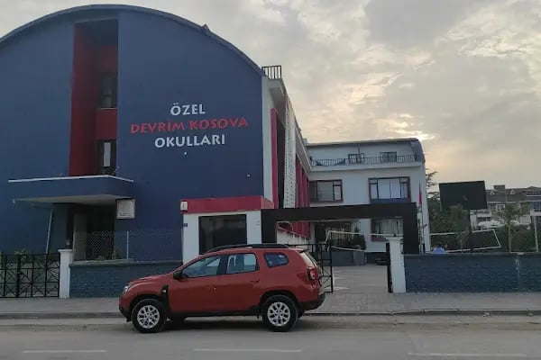 Devrim Kosova Okulları Merkez Kampüs - Resim 4