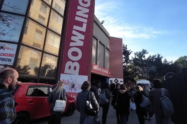 CRAZY BOWLİNG &amp; KARAOKE &amp; BİLARDO - Resim 8