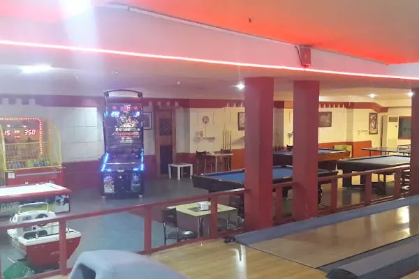 CRAZY BOWLİNG &amp; KARAOKE &amp; BİLARDO - Resim 13