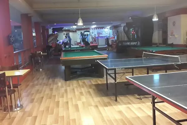 CRAZY BOWLİNG &amp; KARAOKE &amp; BİLARDO - Resim 18