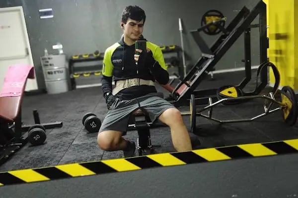 EMRE FİT CLUB SPOR SALONU - Resim 12