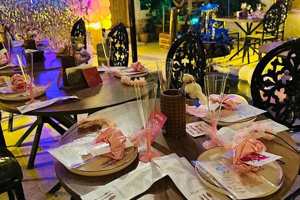 Müzeyyen Cafe - Resim 12