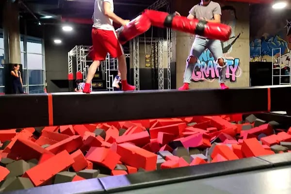 Flyzone Turkey | İstiklal AVM | Trambolin Parkı - Resim 12