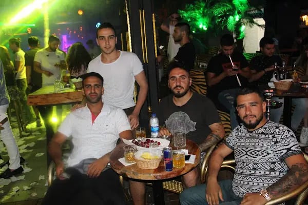 Las Vegas Cafe &amp; Bar - Resim 15
