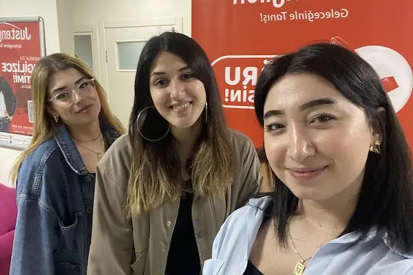 Just English Dil Okulları - İngilizce Kursu İzmir-Karşıyaka - Resim 17