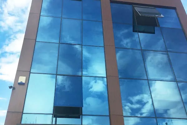 CC Holding - Resim 17