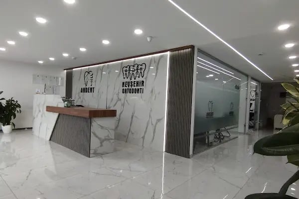 AKDENT AĞIZ VE DİŞ SAĞLIĞI POLİKLİNİĞİ - Resim 2