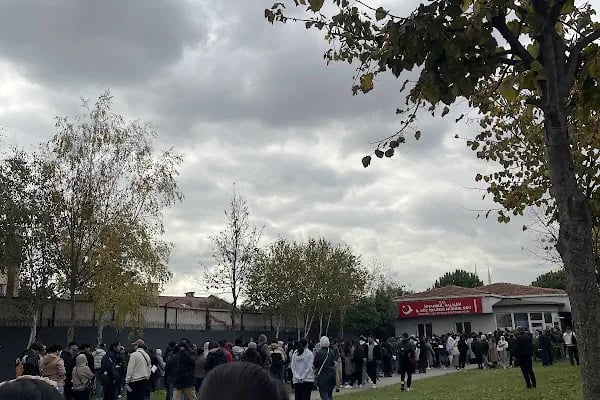 İstanbul Valiliği İl Göç İdaresi Müdürlüğü Ümraniye İlçe Çalışma Grup Başkanlığı - Resim 8