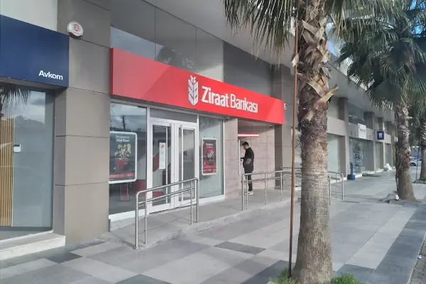 Ziraat Bankası Bayraklı/İzmir Şubesi - Resim 3