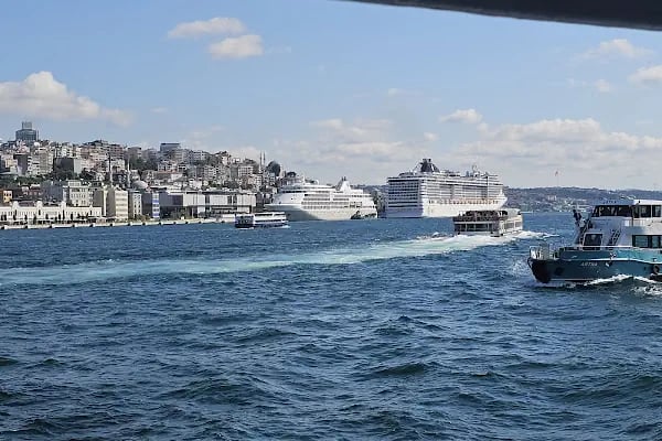 Heybeliada Pazar Meydanı - Resim 6