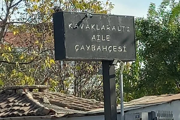 Kavaklar Altı Aile Çay Bahçesi - Resim 1