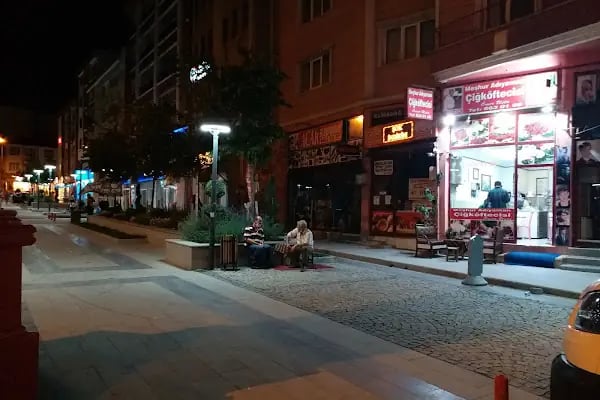 Ömer Aybak Meşhur Adıyaman çiğ köftecisi - Resim 3