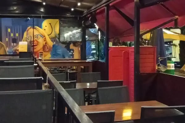 MARJİN BİSTRO PUB - Resim 8