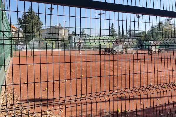 Çukurova Tenis Kortları ve Cafe - Resim 2