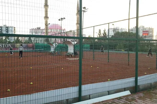 Çukurova Tenis Kortları ve Cafe - Resim 20