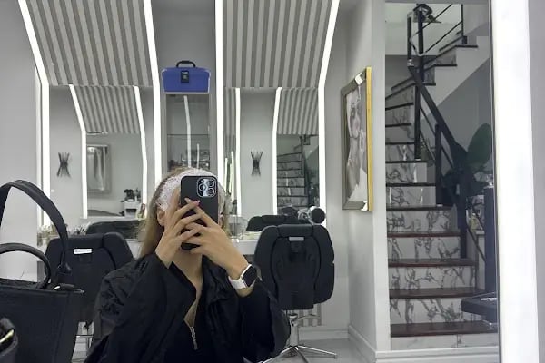 Özgür Çiftegöz Hair &amp; Make Up - Avcılar Kadın Kuaförü Avcılar Güzellik Merkezi - Resim 1