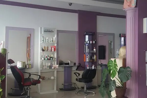 Ayla Kuaför Ve Guzellik Salonu - Resim 1