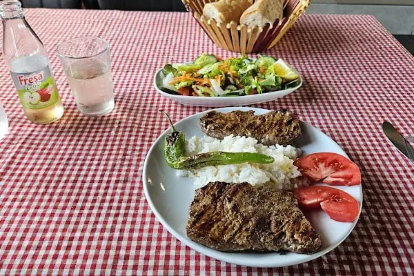 Lezzetçe Dostlar Restaurant Yol Üstü Lezzetler - Resim 11