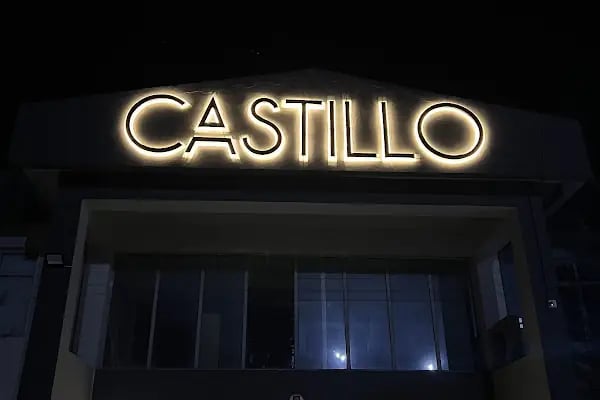 CASTILLO - Resim 3