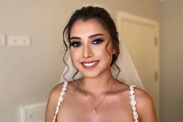 Ebru Argın Belgin Erim profesyonel makyaj ve kuaför hizmetleri - Resim 9