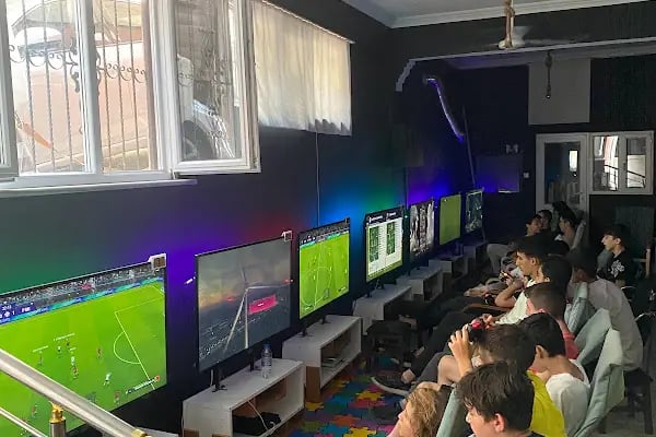 YILDIZER PLAYSTATİON CAFE VE BİLARDO OYUN SALONU - Resim 16