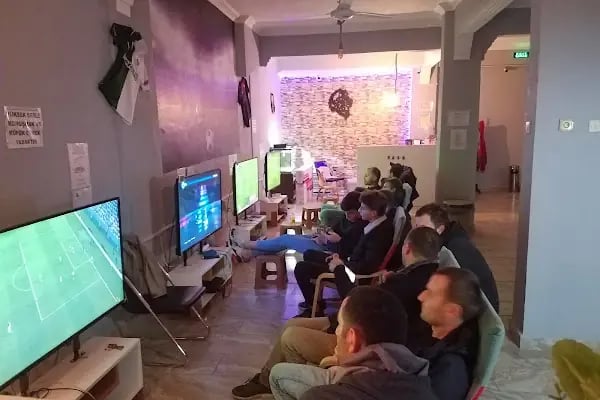 YILDIZER PLAYSTATİON CAFE VE BİLARDO OYUN SALONU - Resim 10
