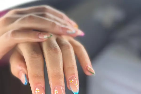 NEVİN KATI KUAFÖR GÜZELLİK SALONU - Resim 2