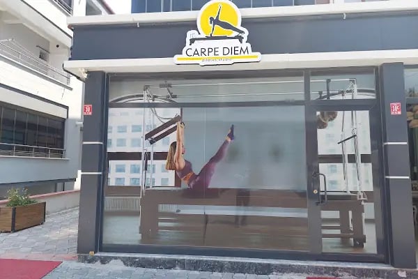 Carpe Diem Plates Studio - Resim 9